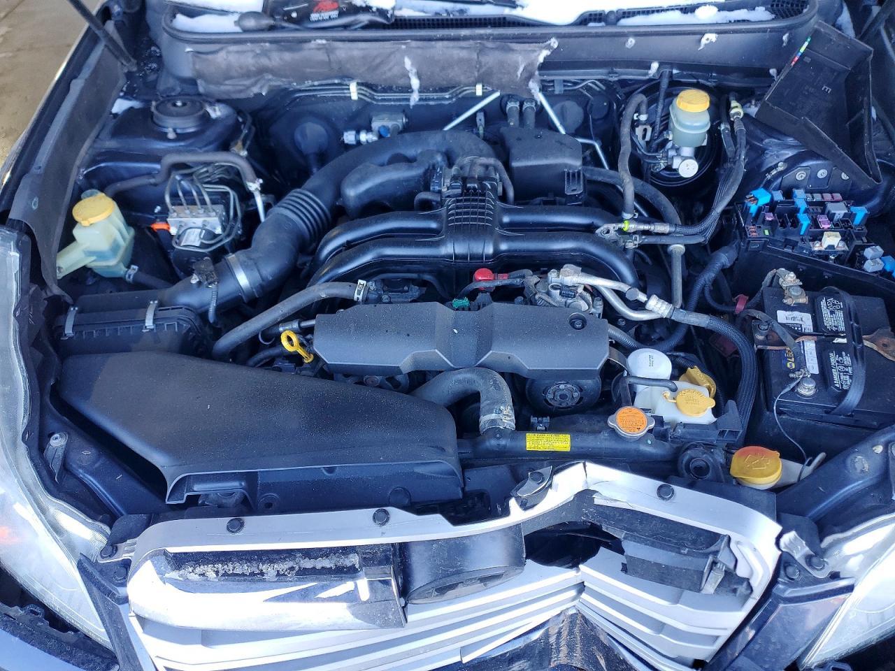 2013 SUBARU Outback