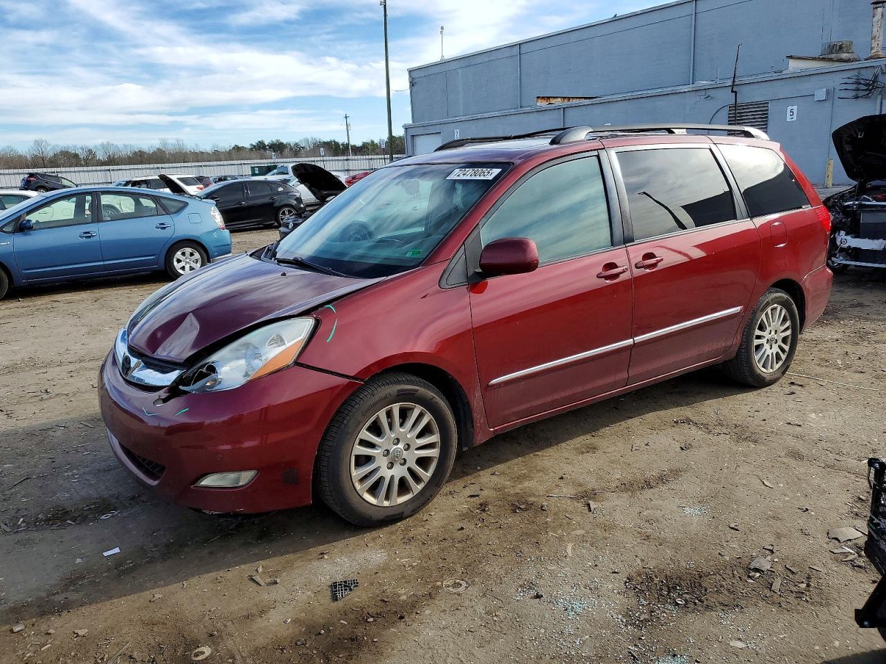 2009 TOYOTA SIENNA