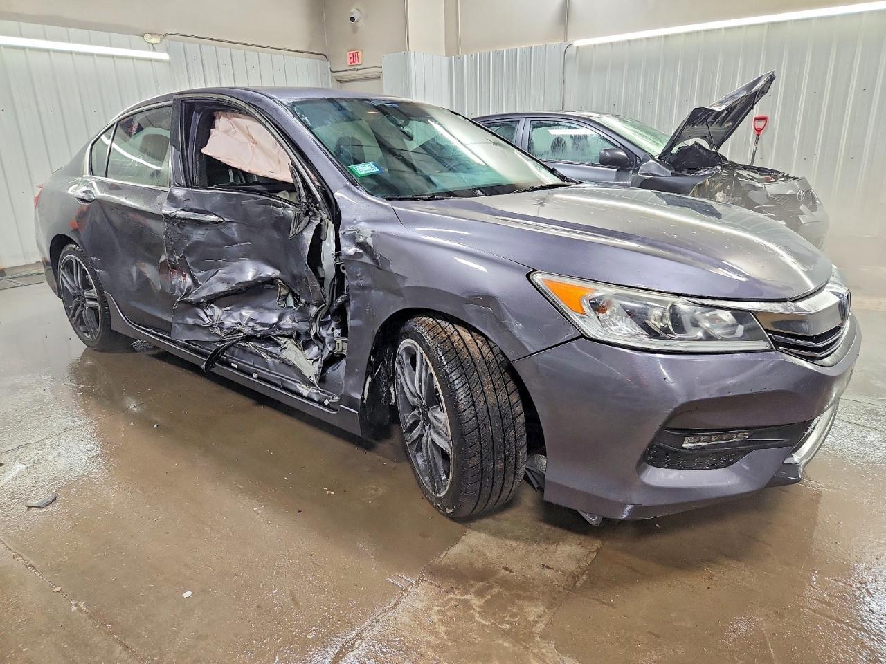 2017 HONDA ACCORD