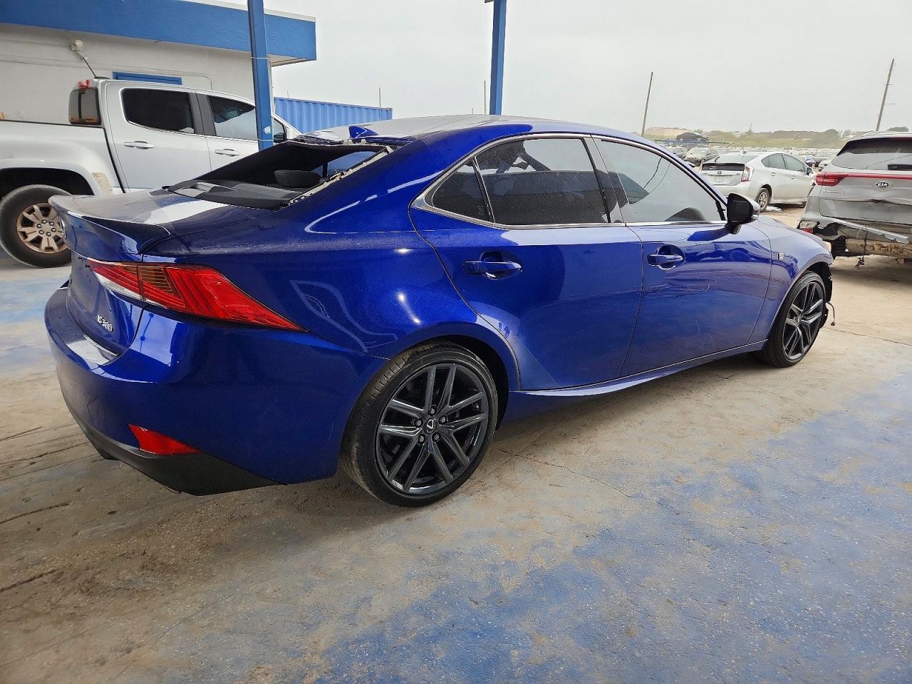 2020 LEXUS IS 300