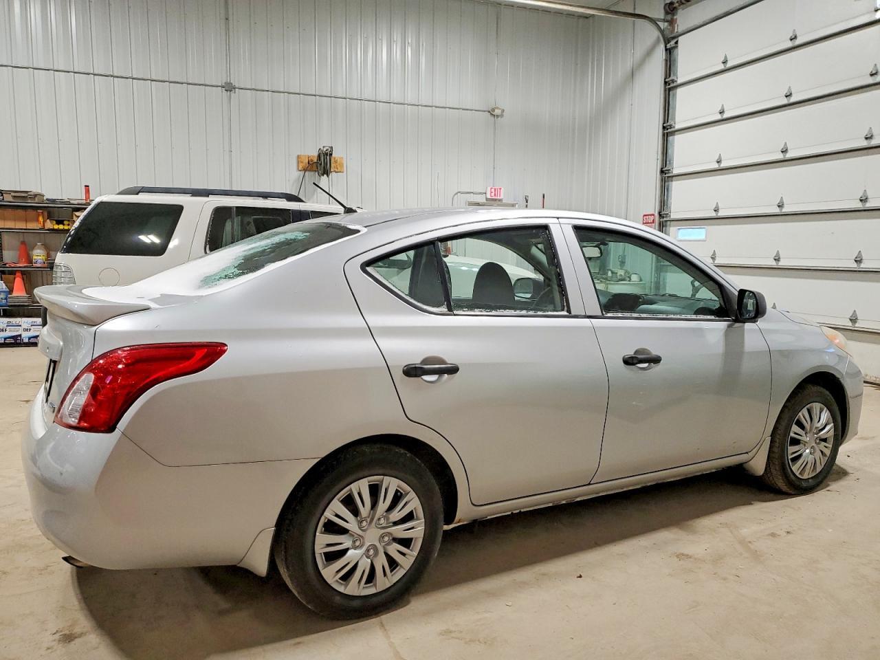 2014 NISSAN VERSA