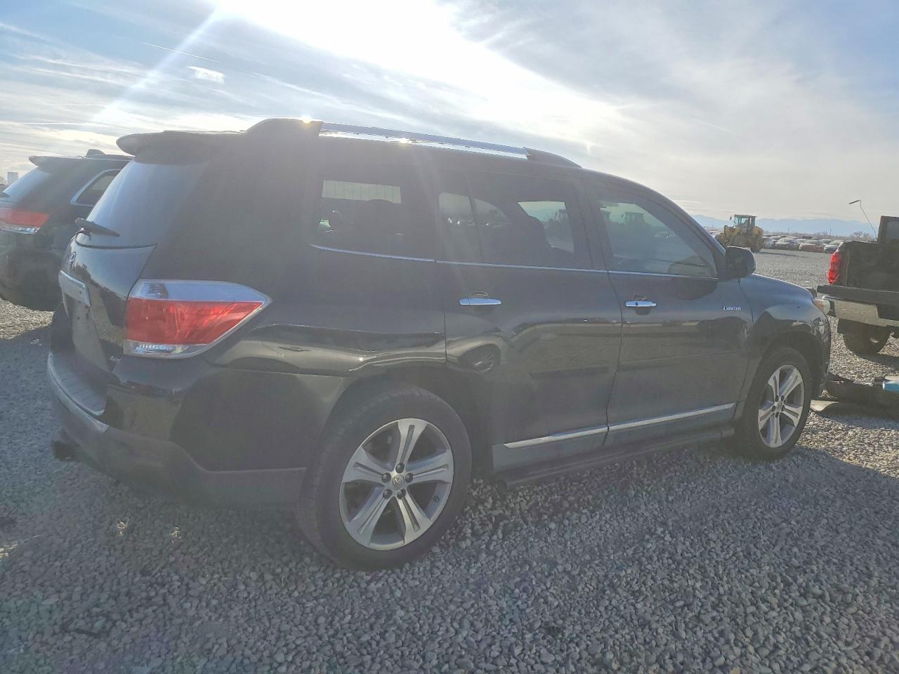 2013 TOYOTA HIGHLANDER