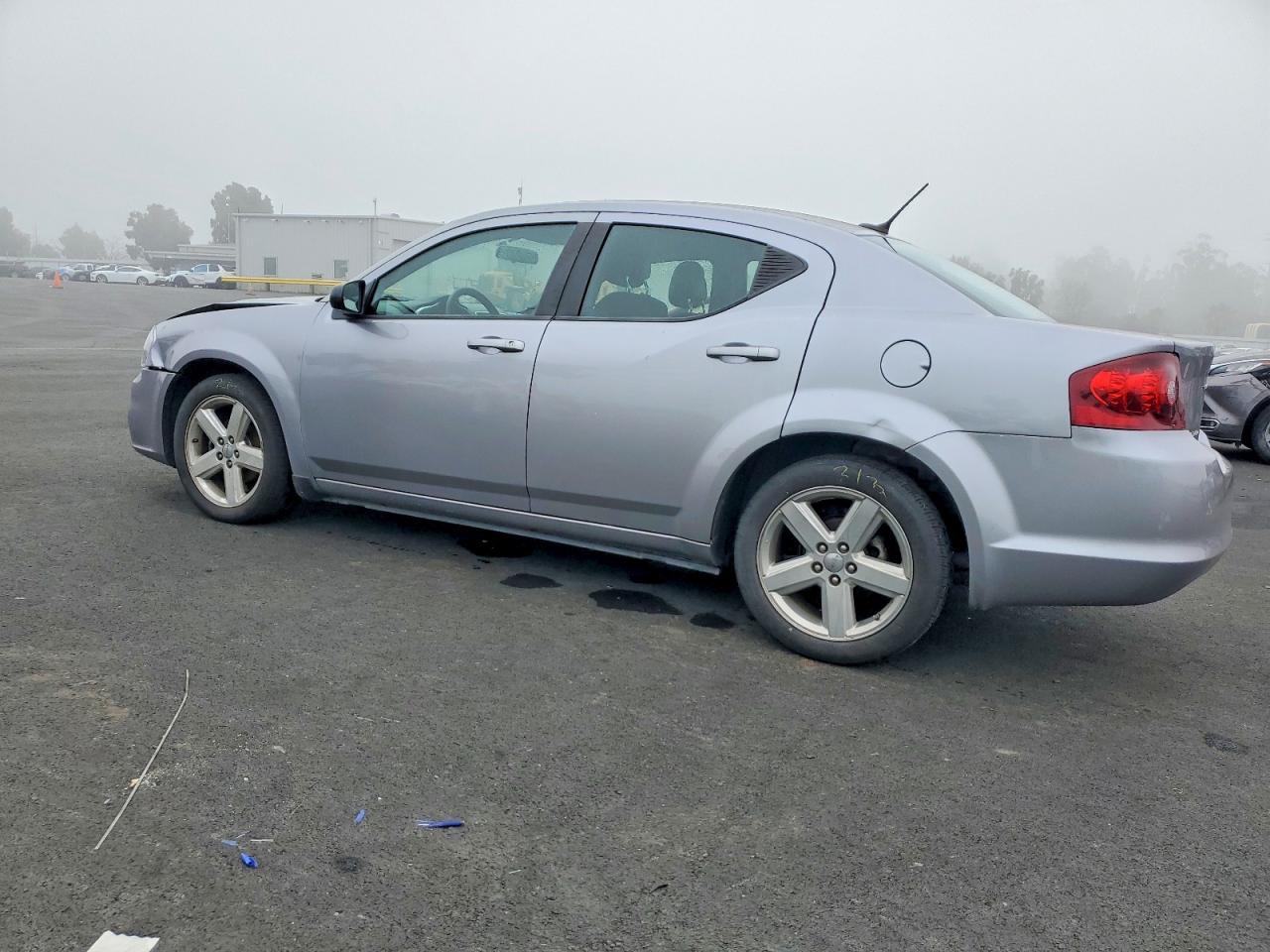 2013 DODGE Avenger
