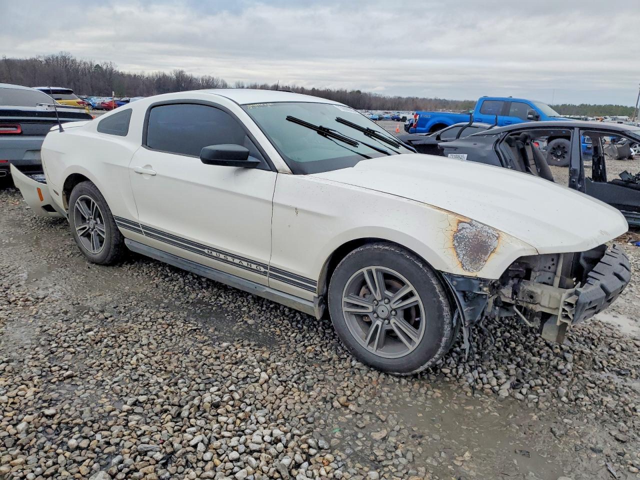 2010 FORD MUSTANG