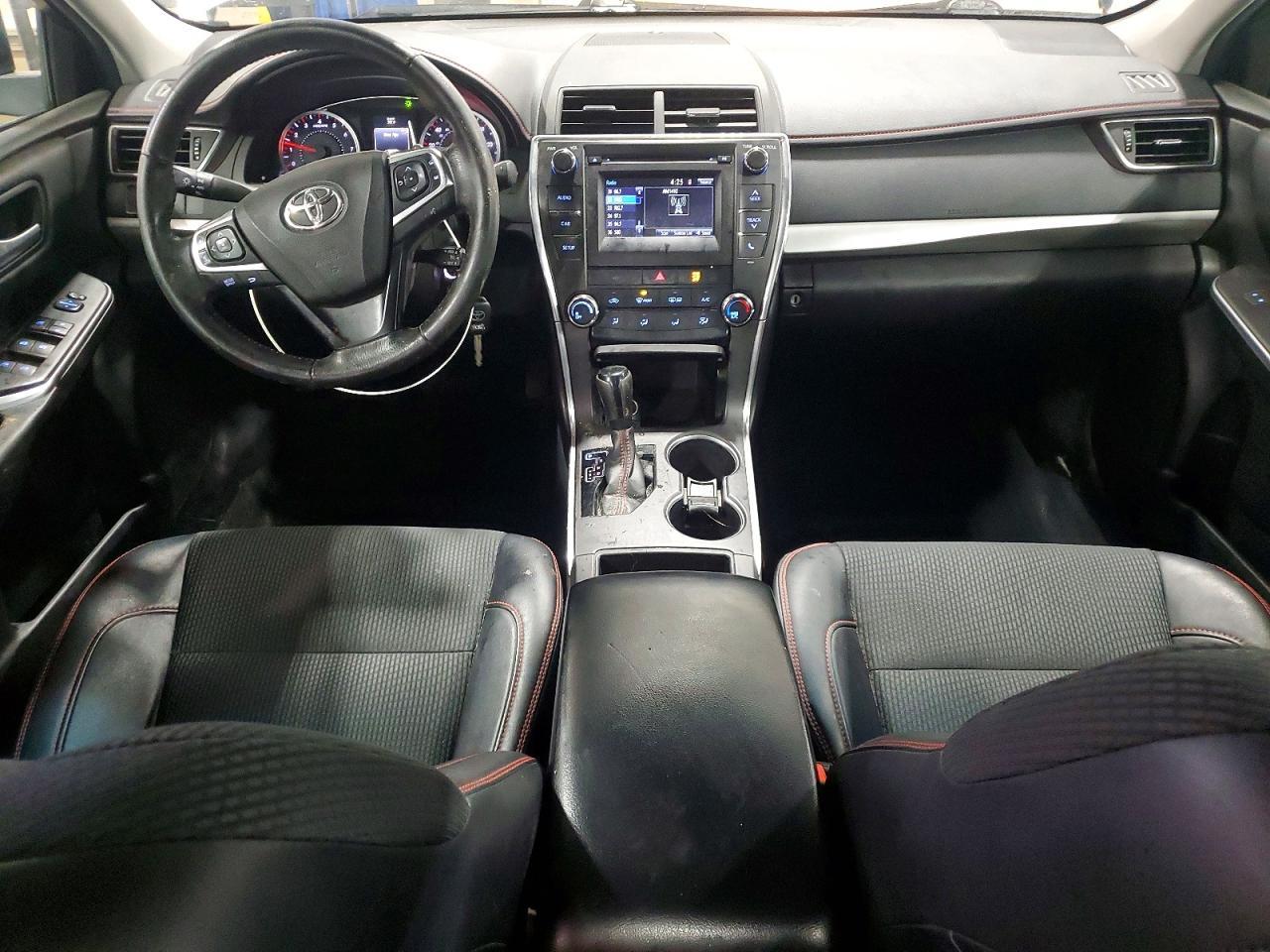 2017 TOYOTA CAMRY