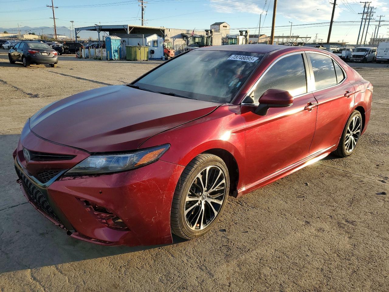 2018 TOYOTA CAMRY