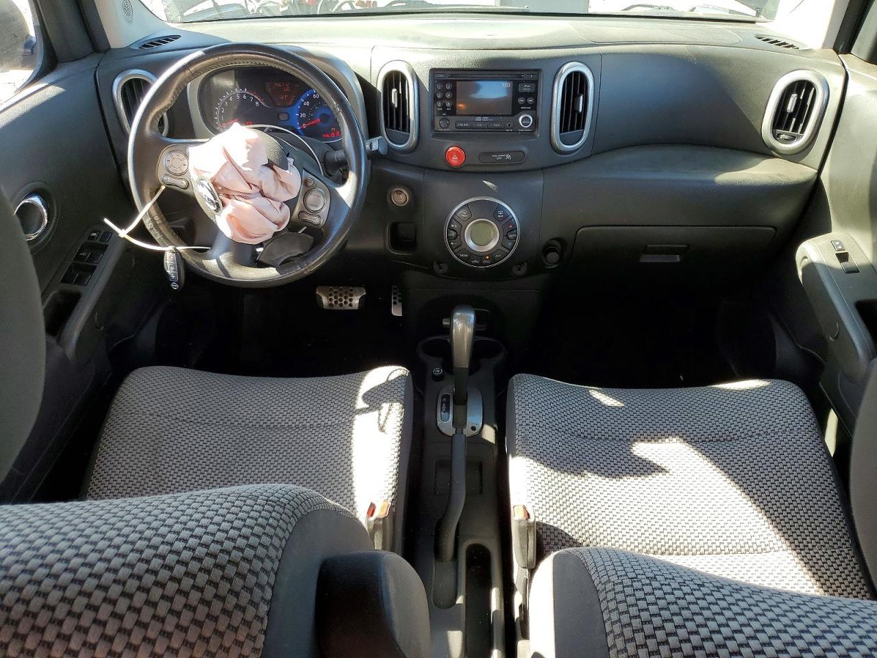 2010 NISSAN CUBE