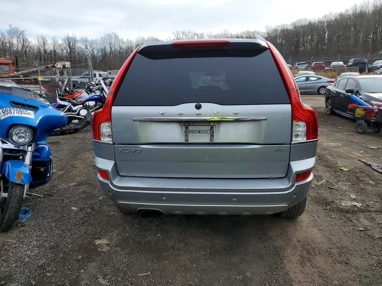 2013 VOLVO XC90