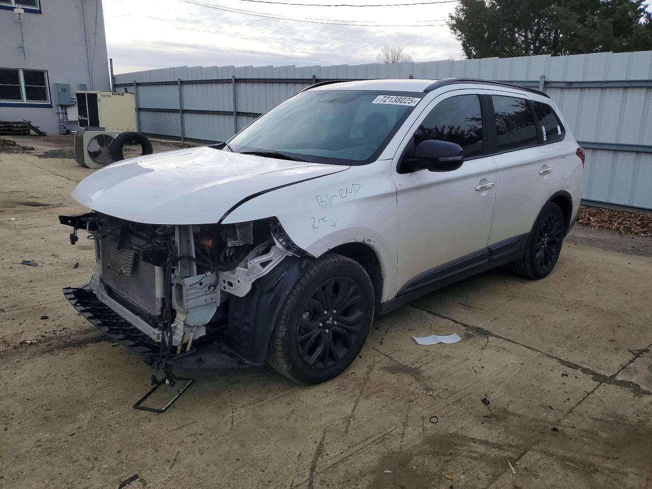 2019 MITSUBISHI outlander