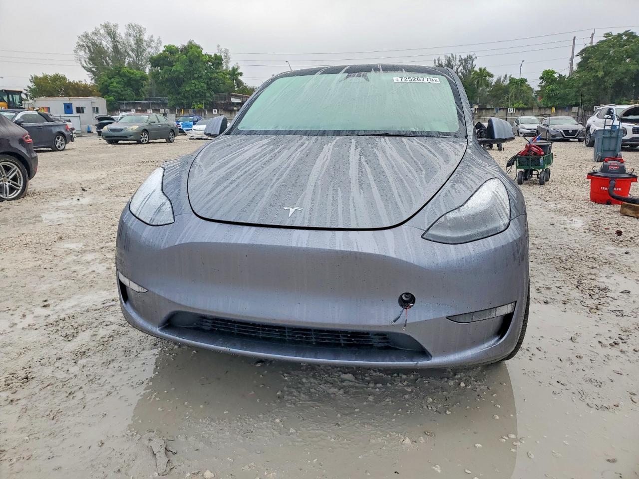 2024 TESLA MODEL Y