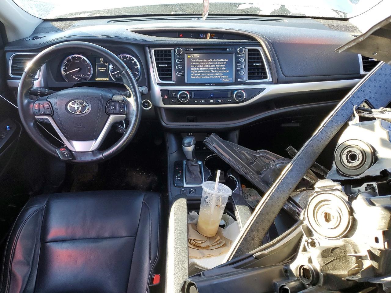 2015 TOYOTA HIGHLANDER