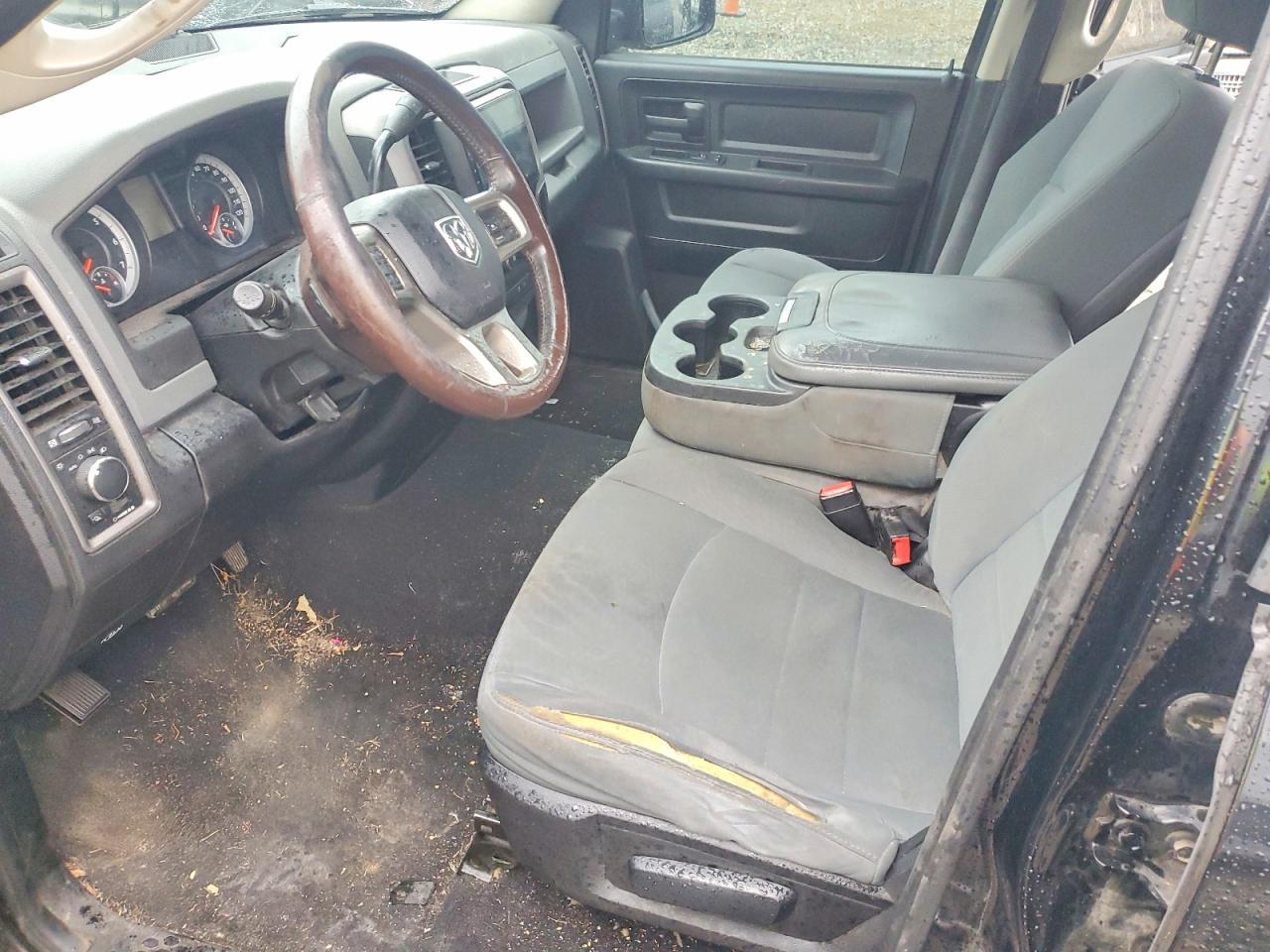 2013 RAM 1500 ST