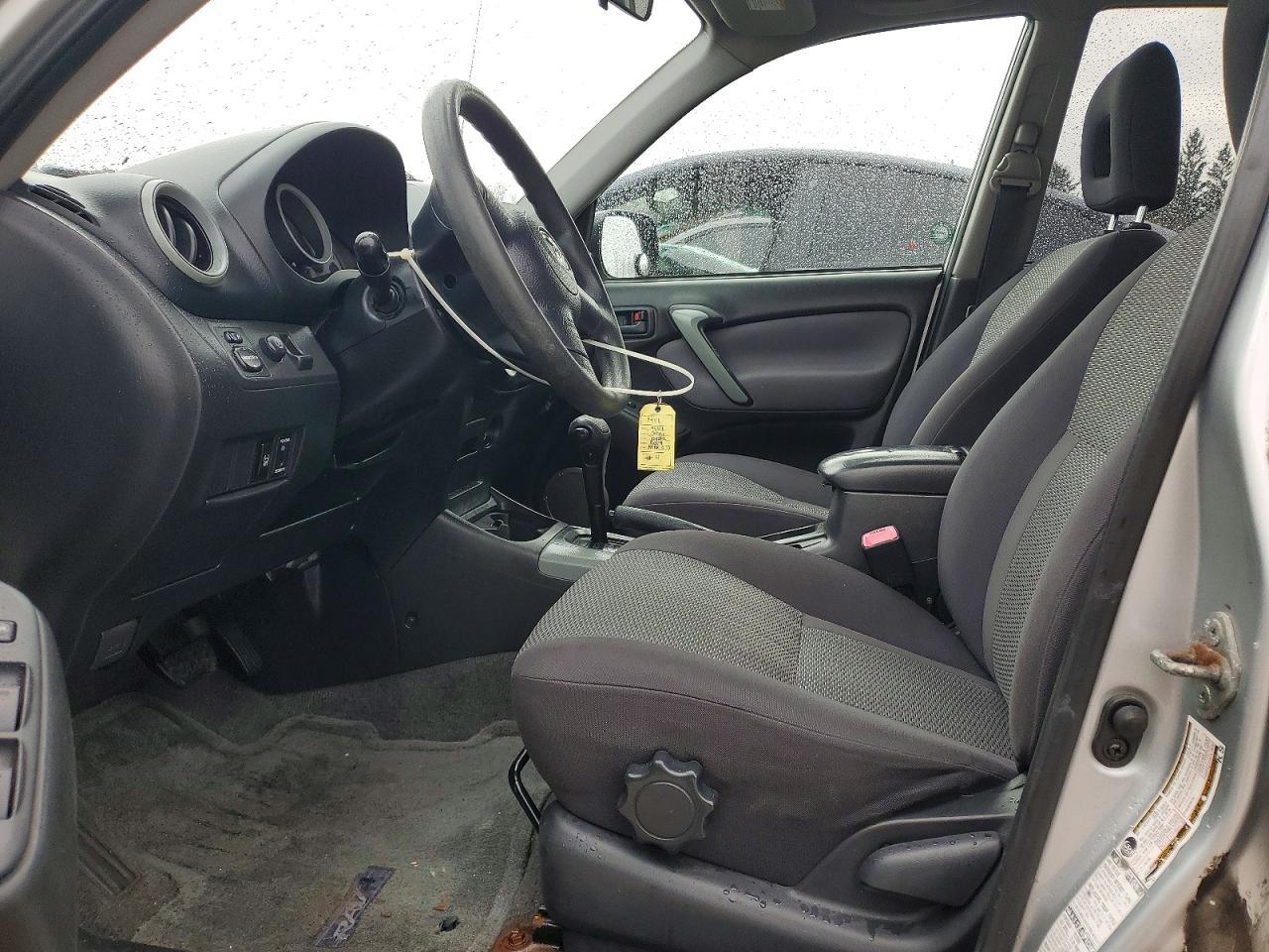 2004 TOYOTA RAV4