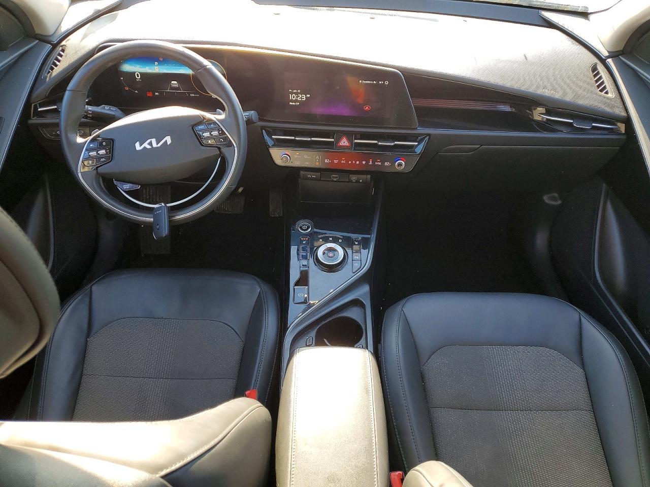 2023 KIA Niro