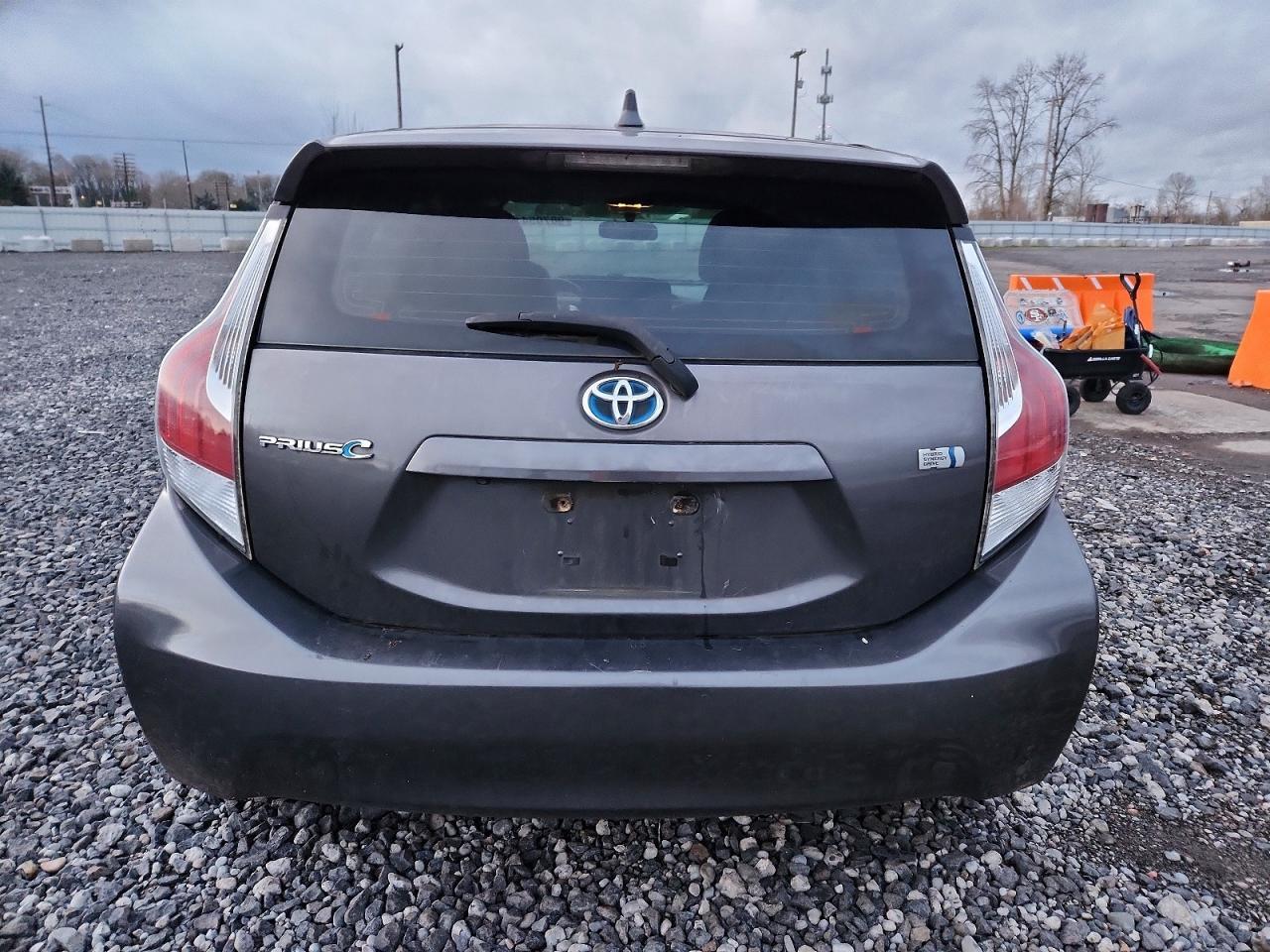 2015 TOYOTA Prius c