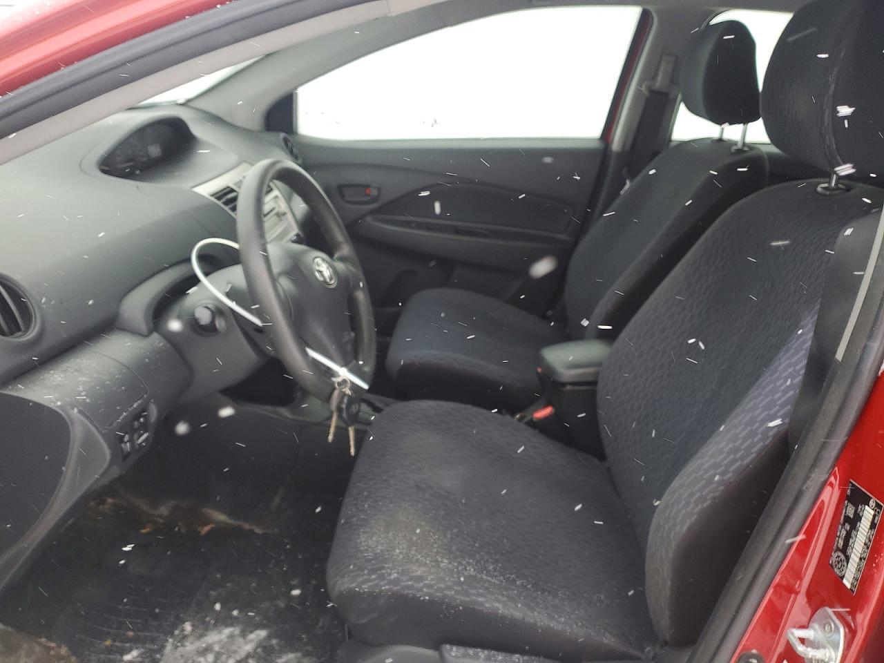 2011 TOYOTA YARIS