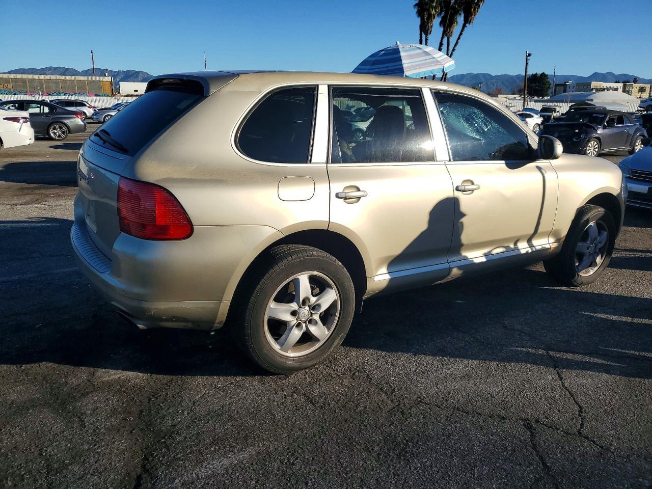 2005 PORSCHE CAYENNE