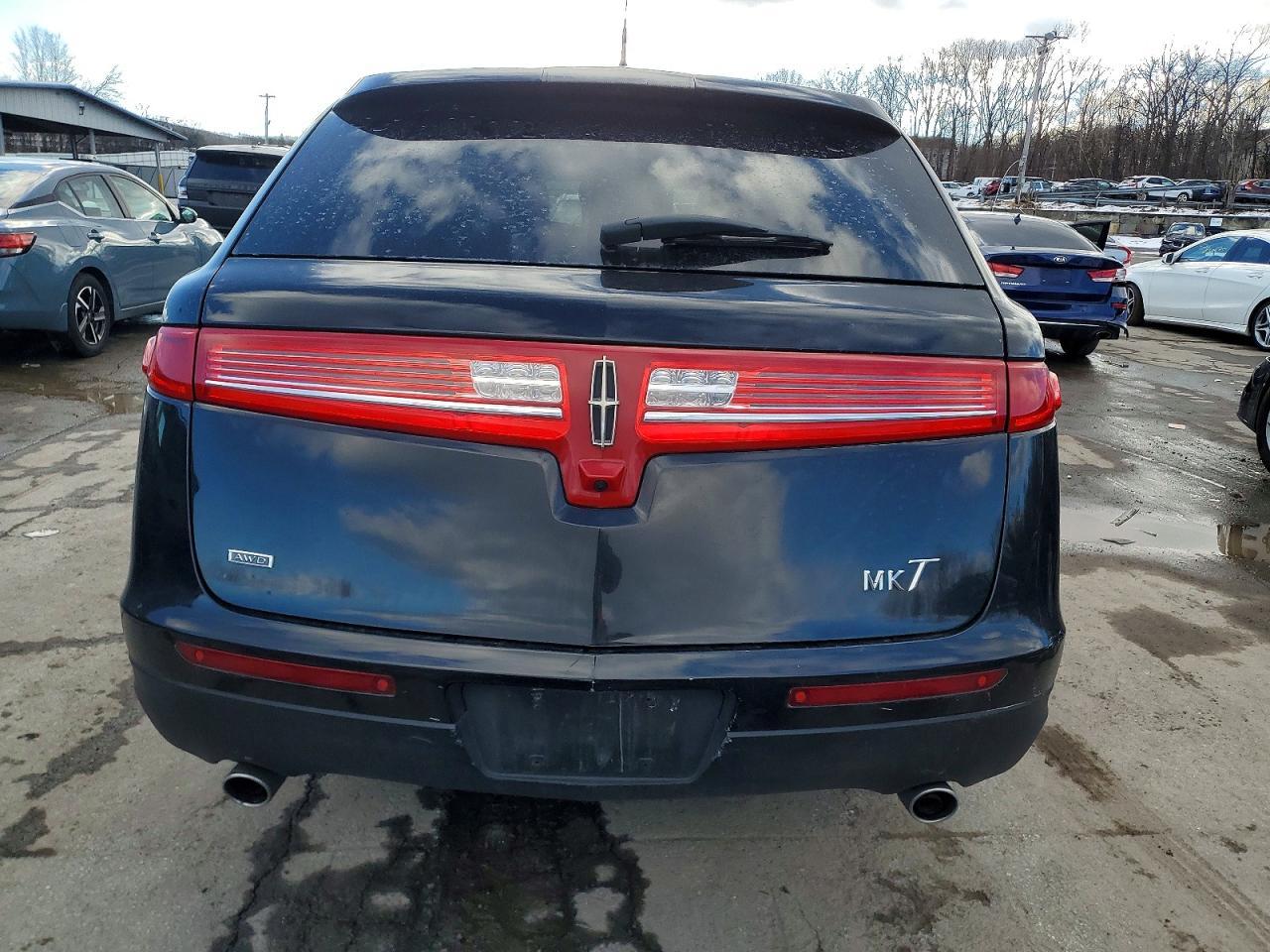 2019 LINCOLN MKT