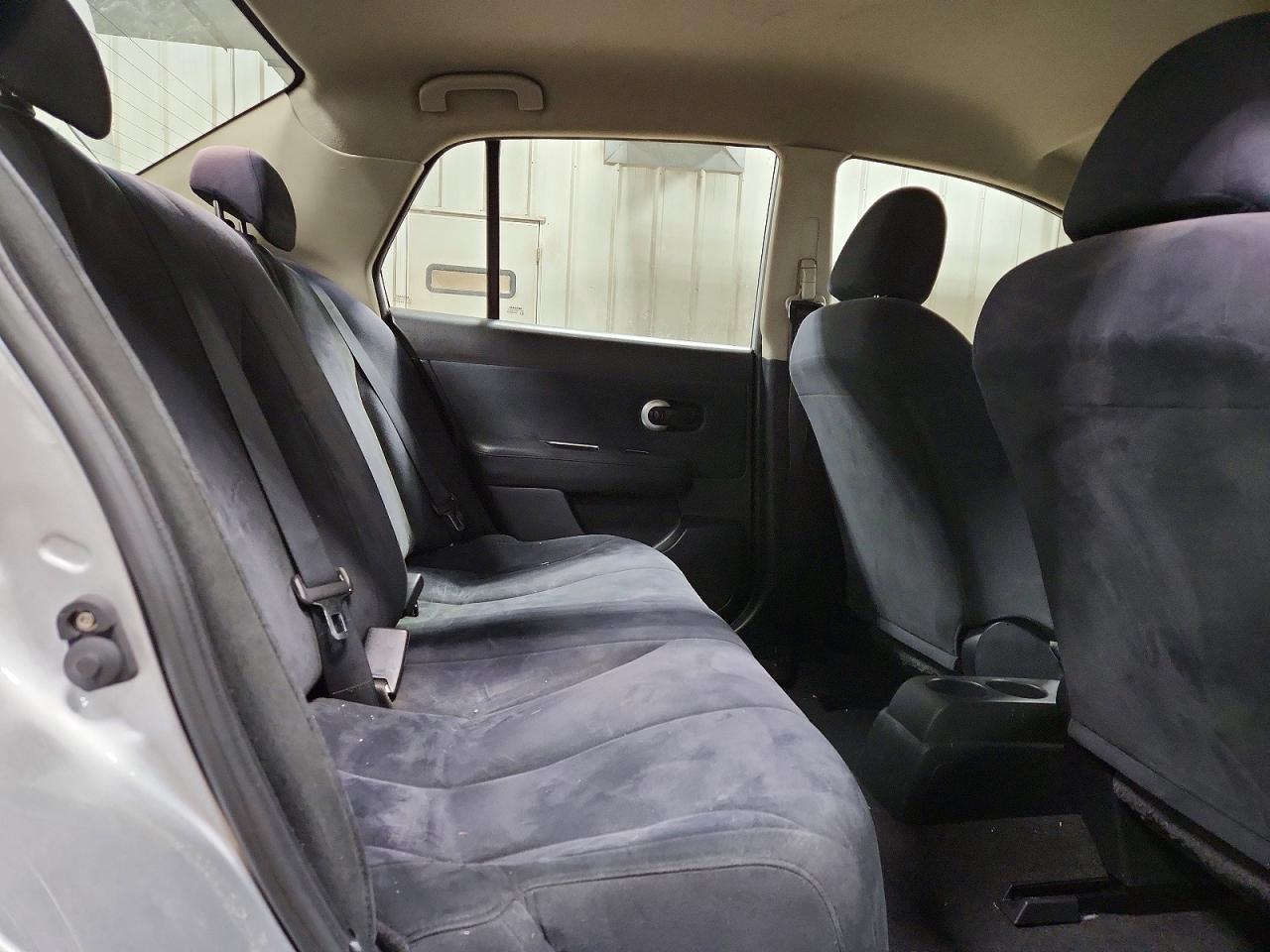 2009 NISSAN VERSA
