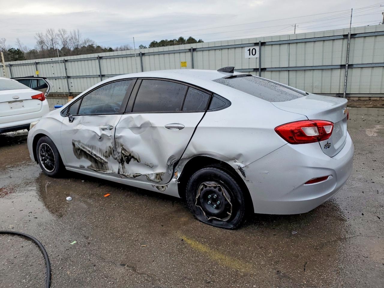 2016 CHEVROLET CRUZE