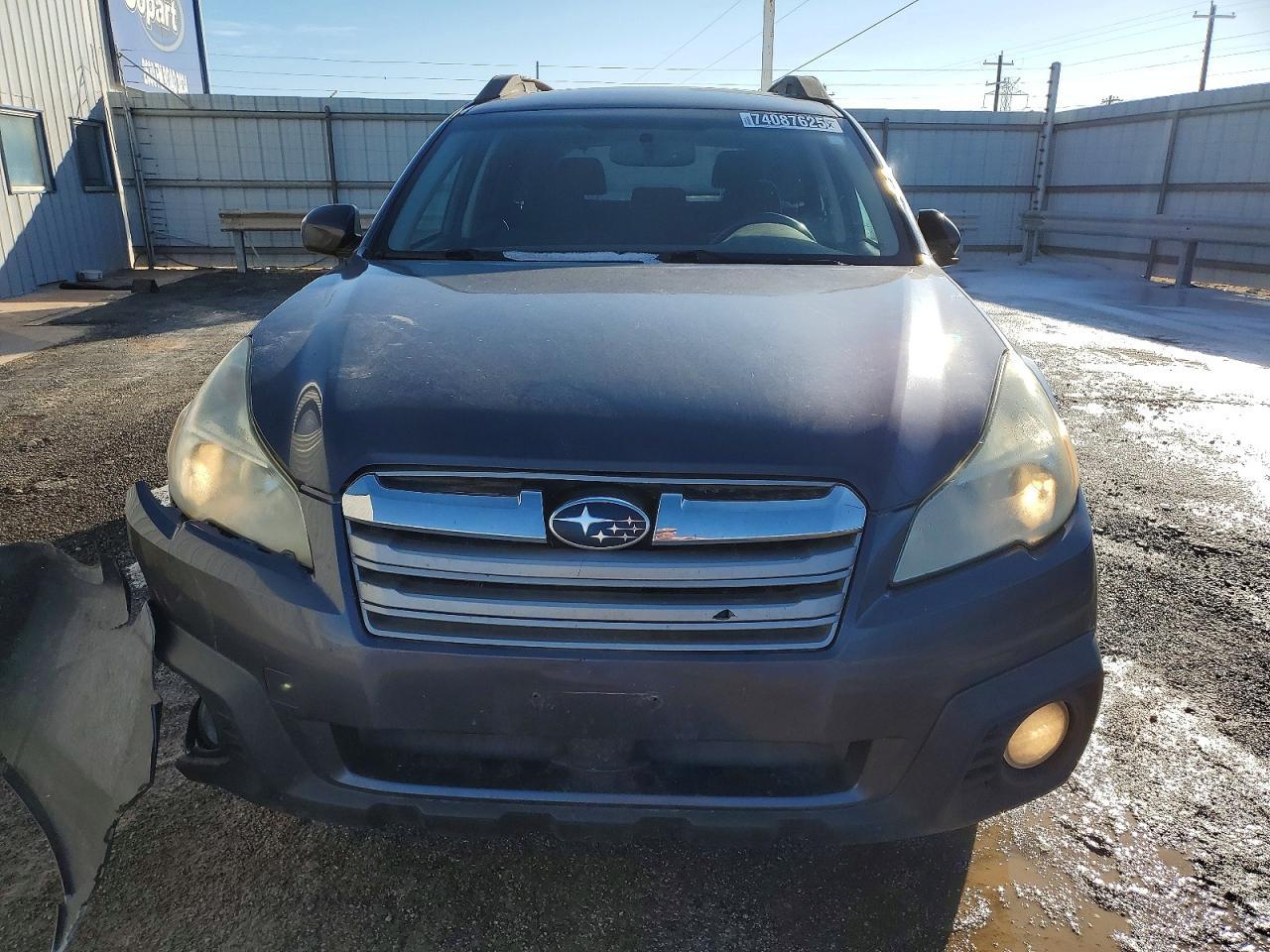 2014 SUBARU Outback