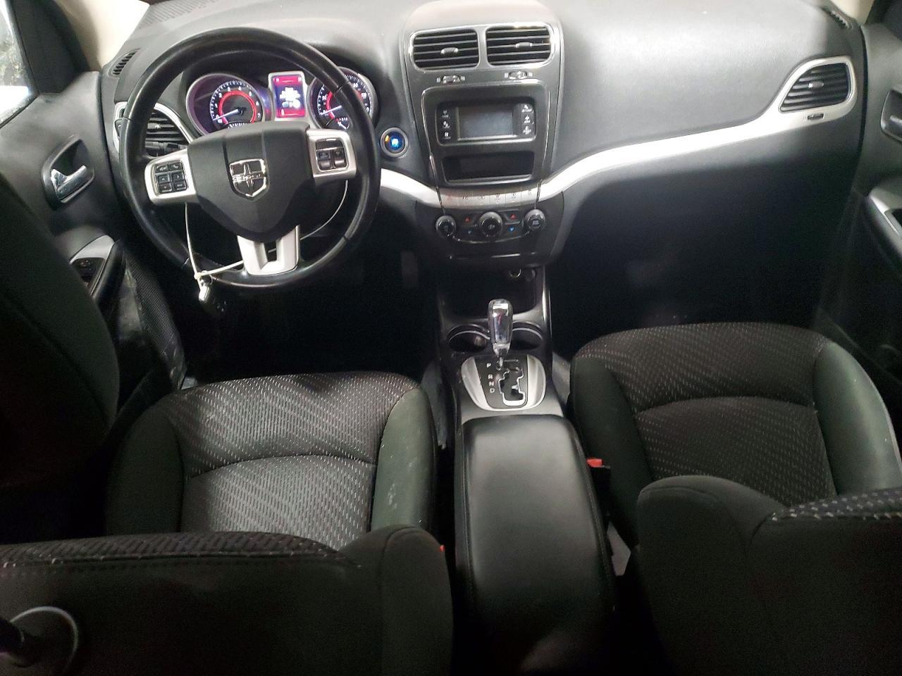 2011 DODGE JOURNEY