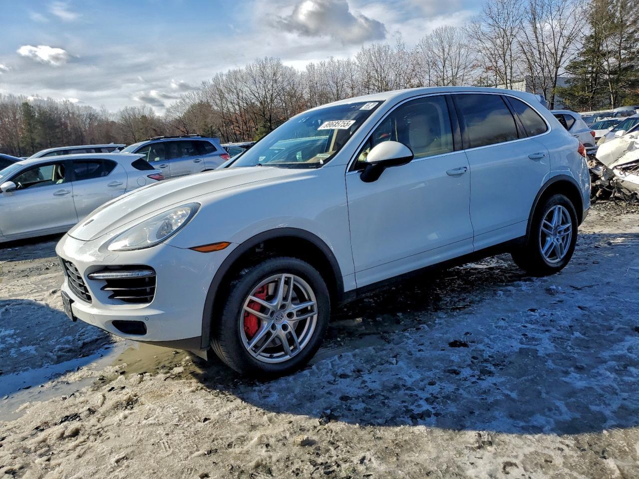 2014 PORSCHE CAYENNE