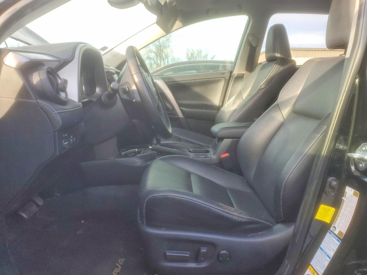 2016 TOYOTA RAV4