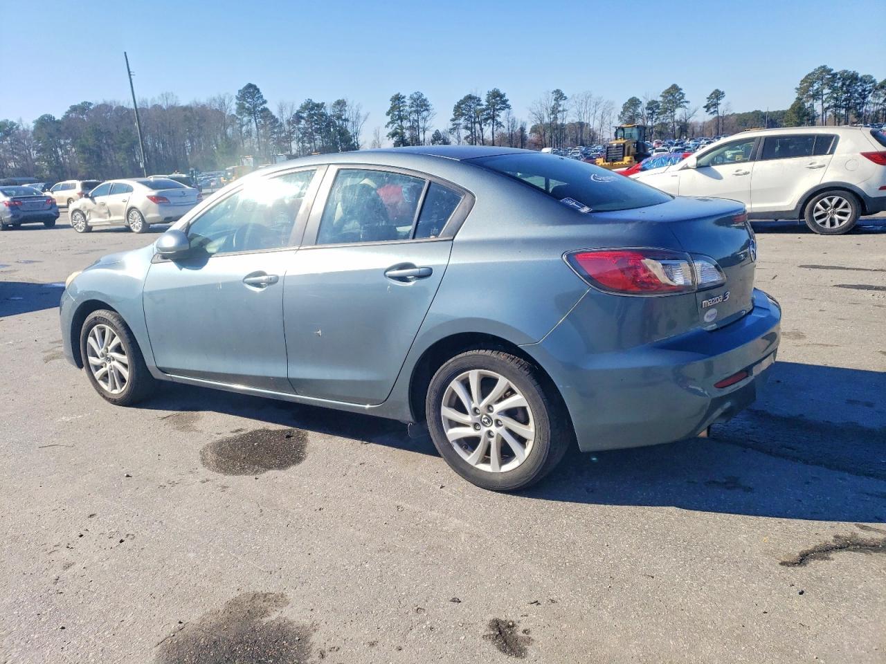 2013 MAZDA 3