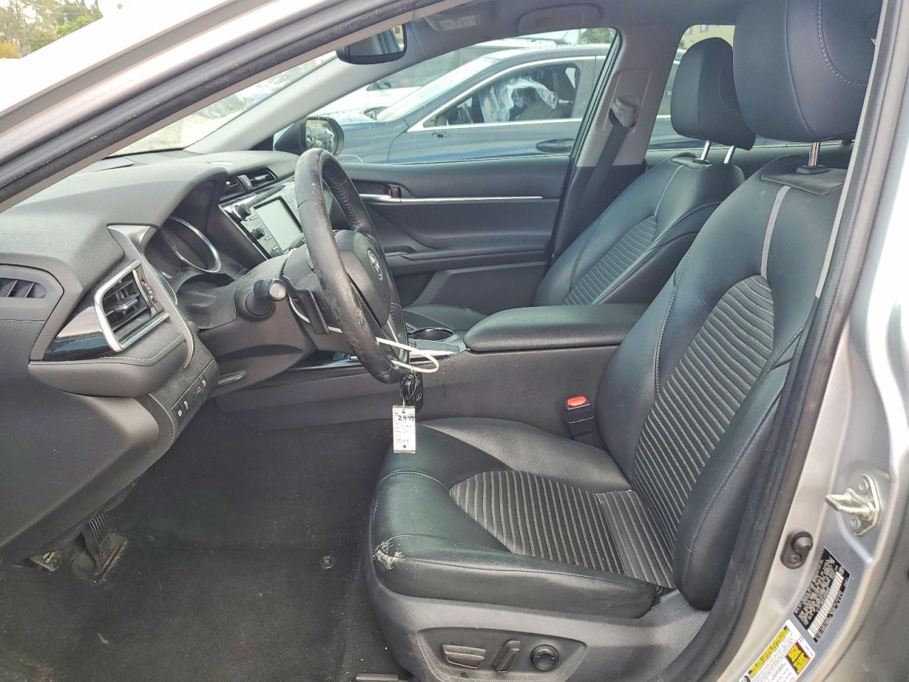2018 TOYOTA CAMRY