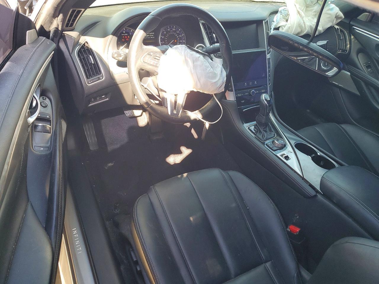 2017 INFINITI Q60
