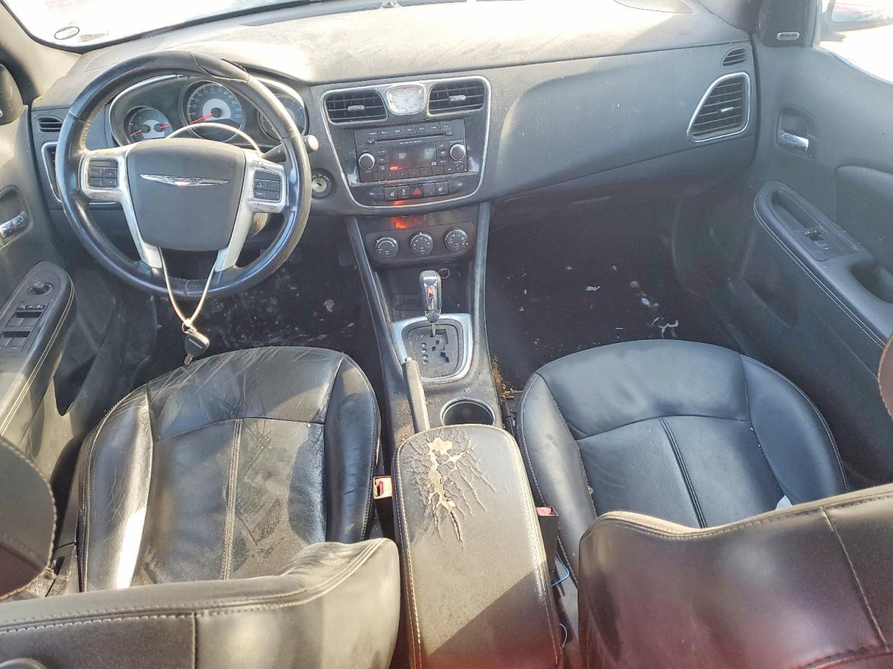 2014 CHRYSLER 200