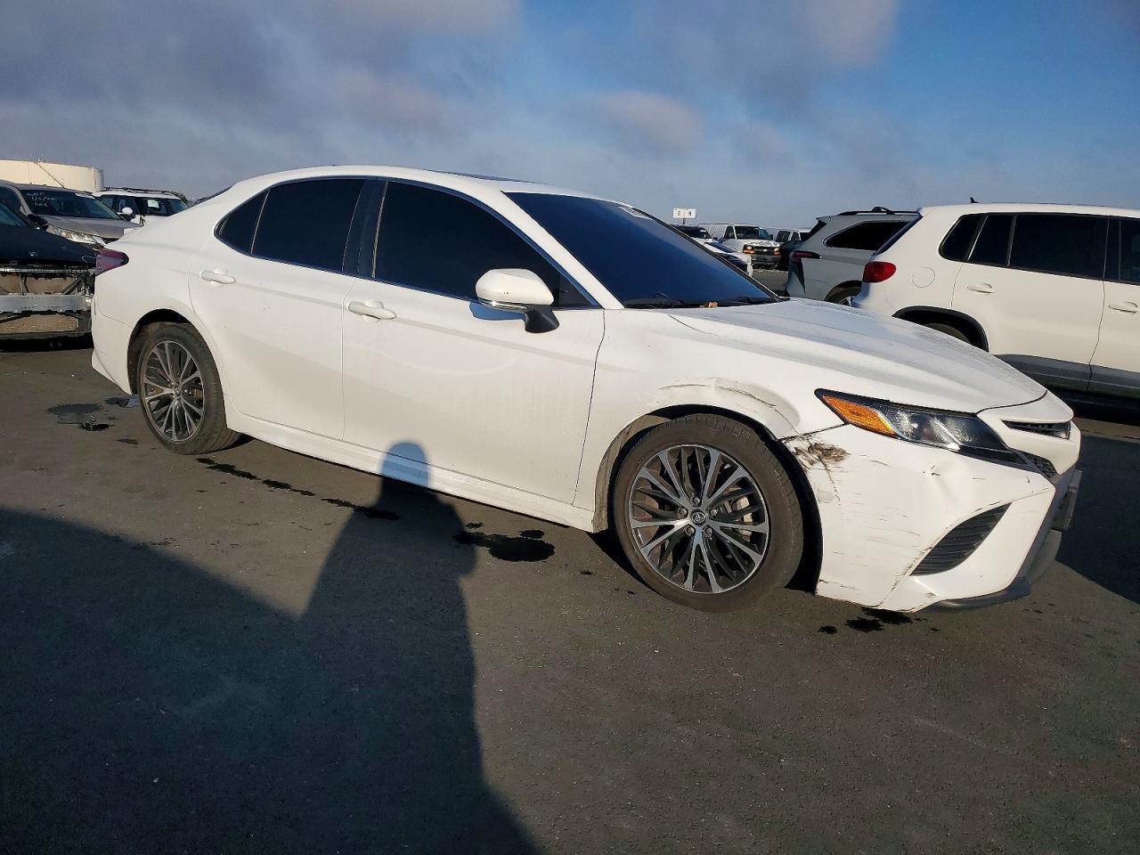 2019 TOYOTA CAMRY