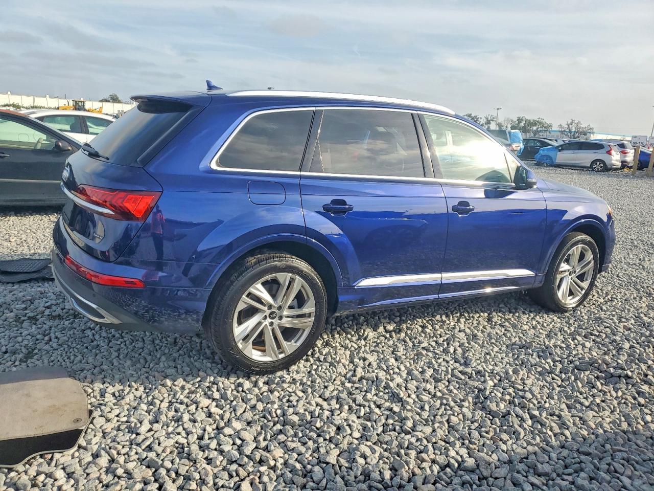 2022 AUDI Q7