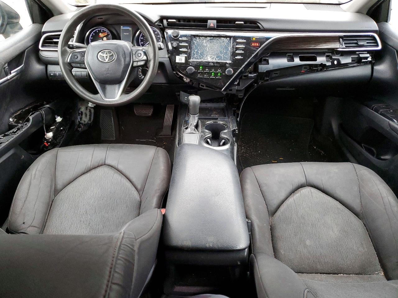2018 TOYOTA CAMRY