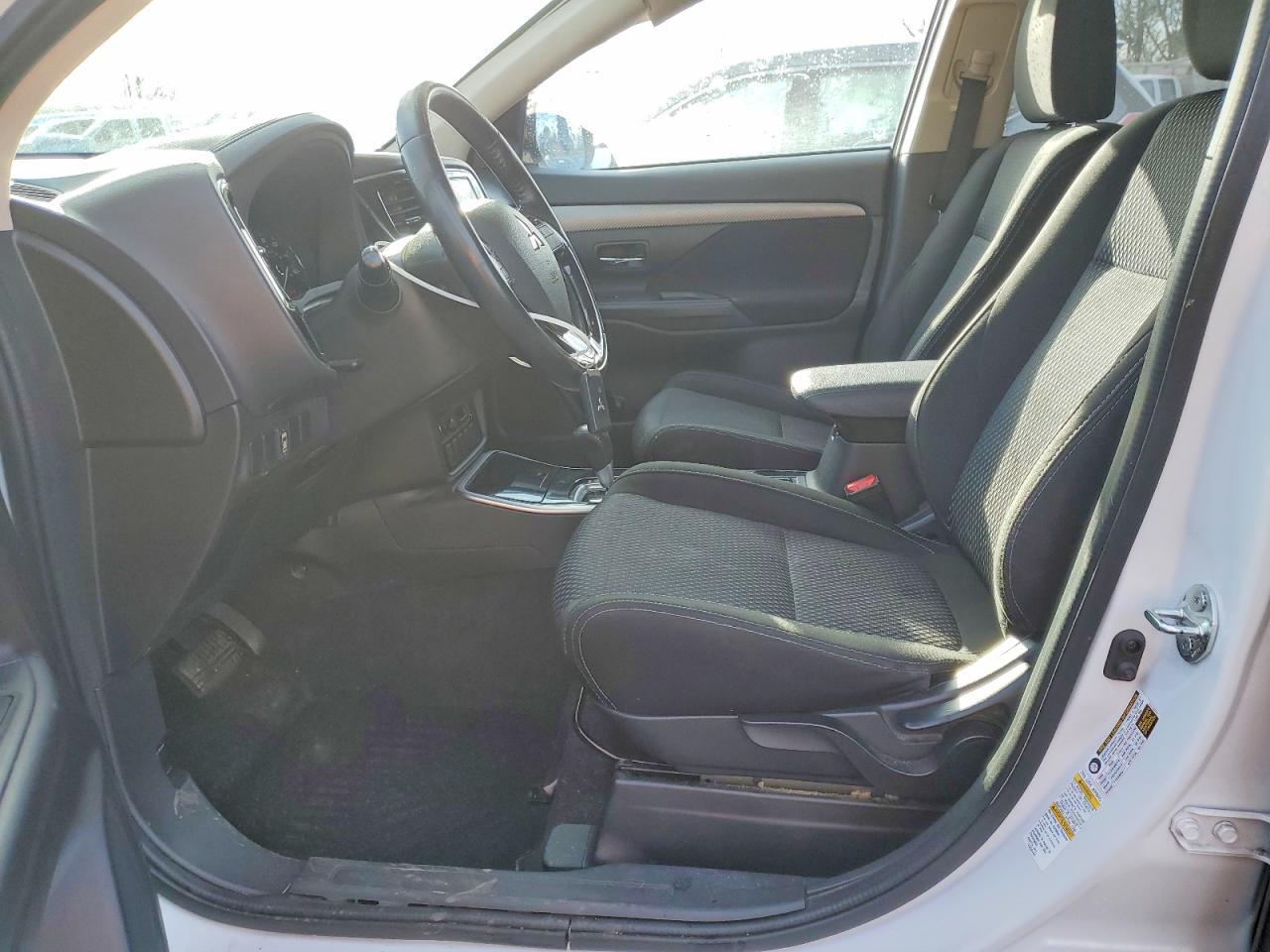 2017 MITSUBISHI outlander