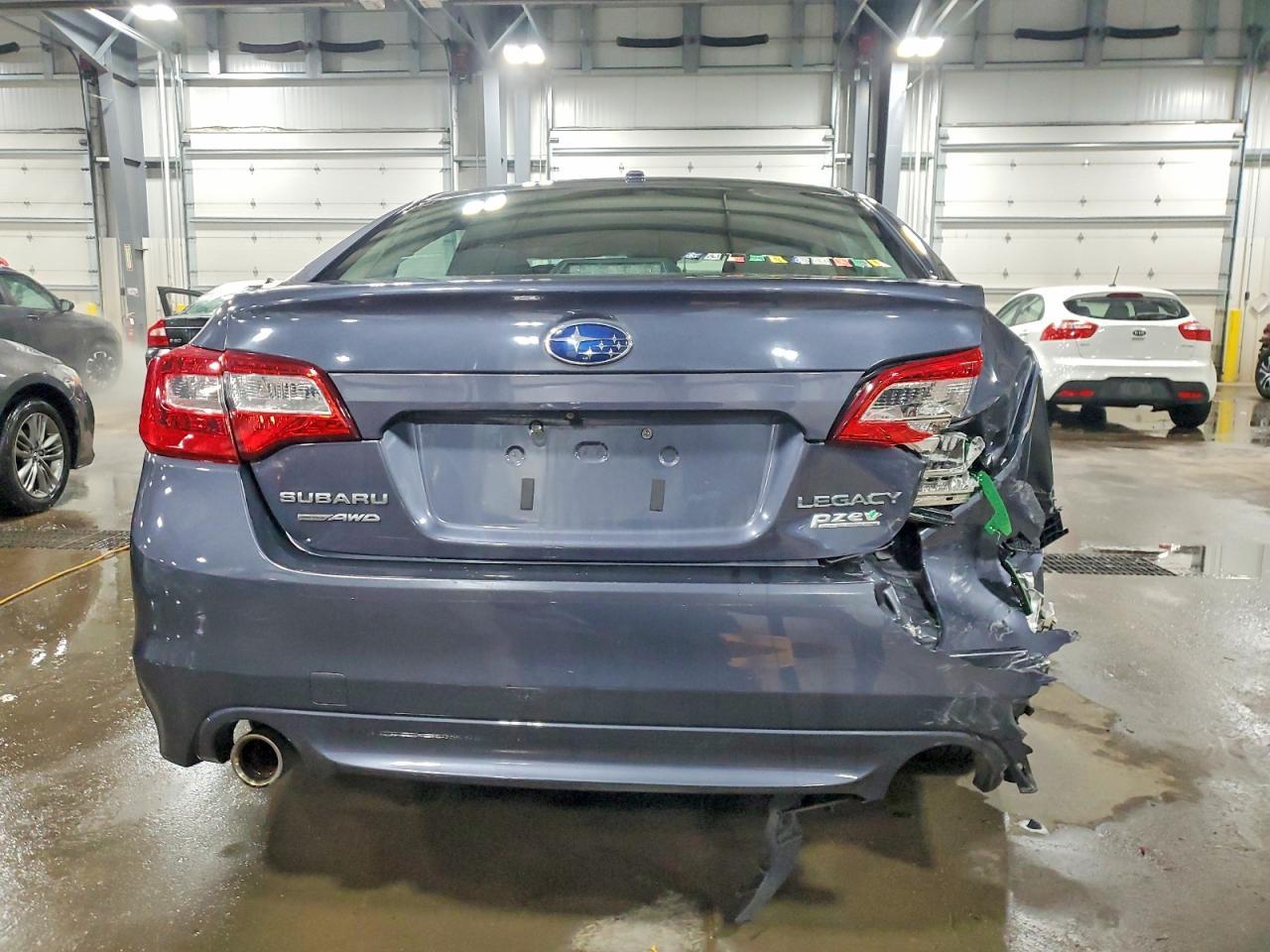 2015 SUBARU Legacy