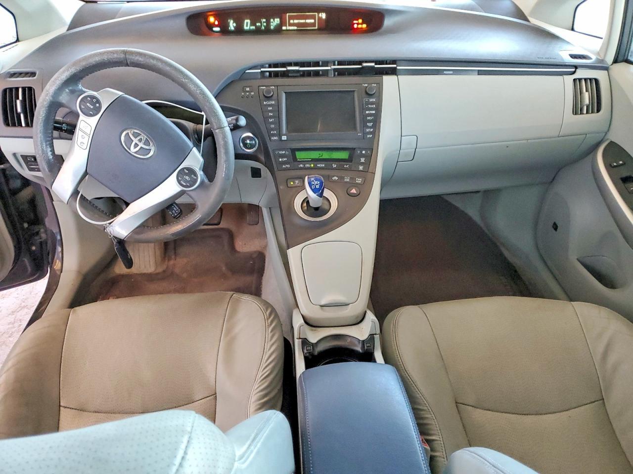 2011 TOYOTA PRIUS