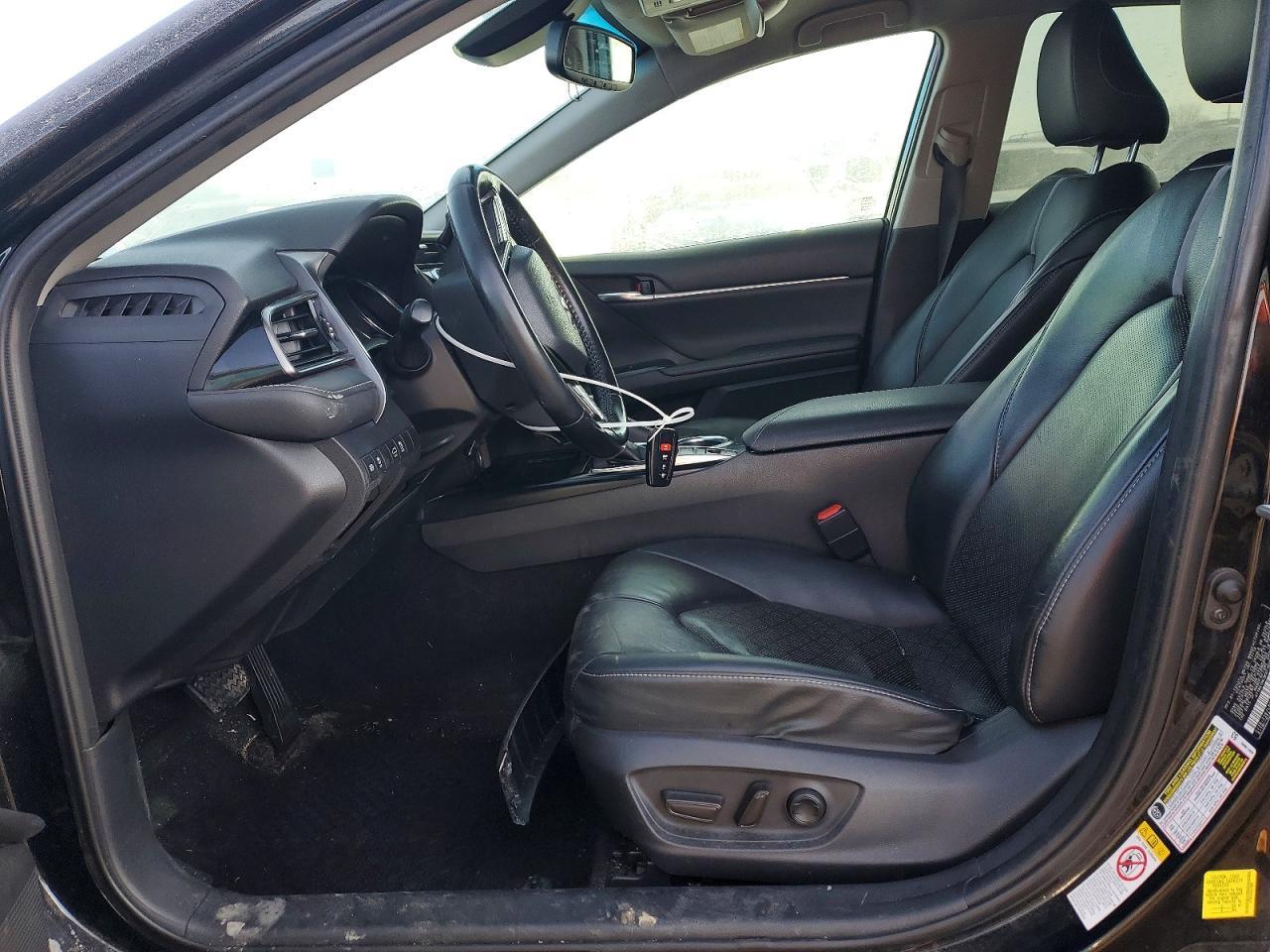 2019 TOYOTA CAMRY