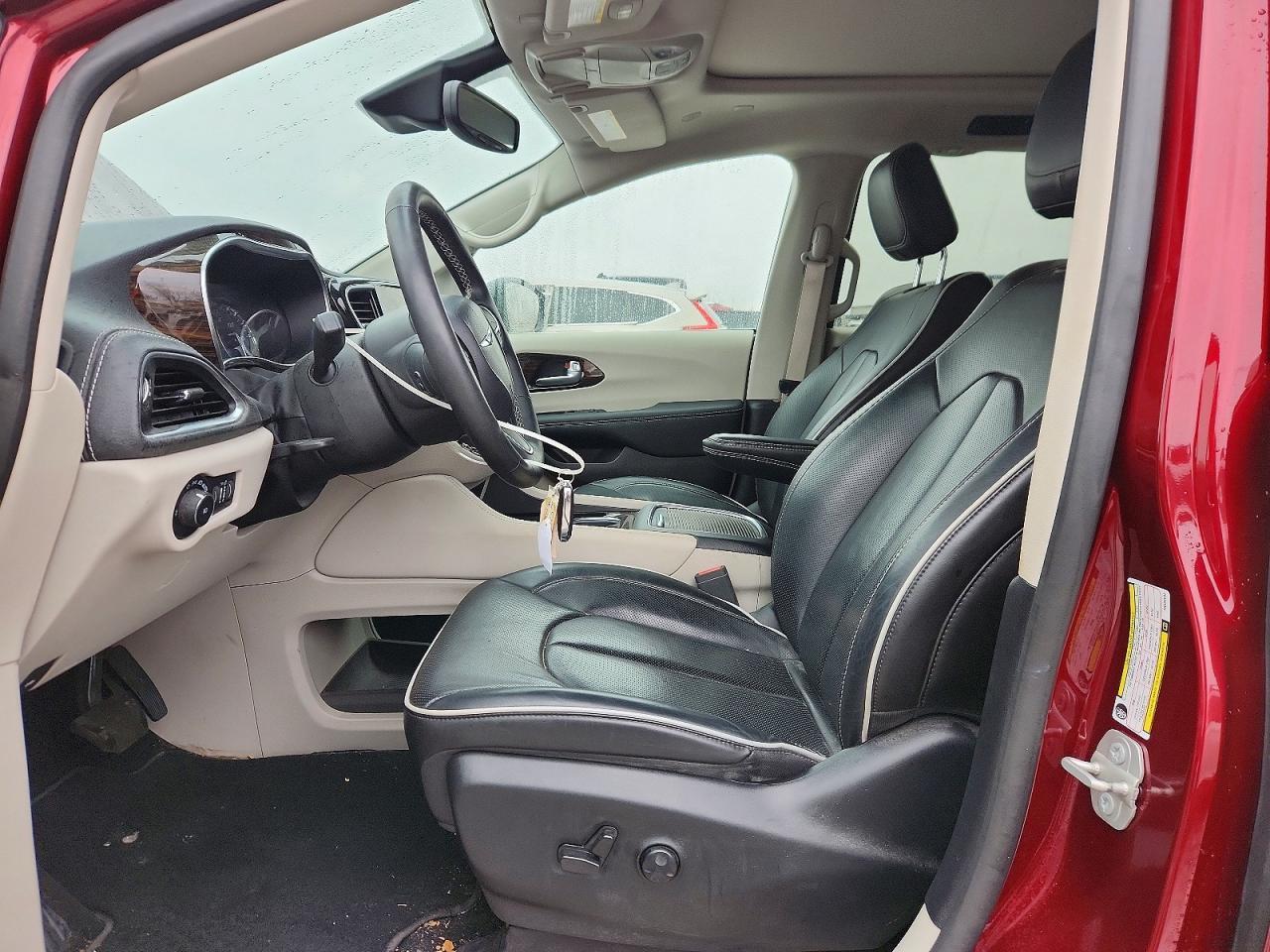 2023 CHRYSLER Pacifica