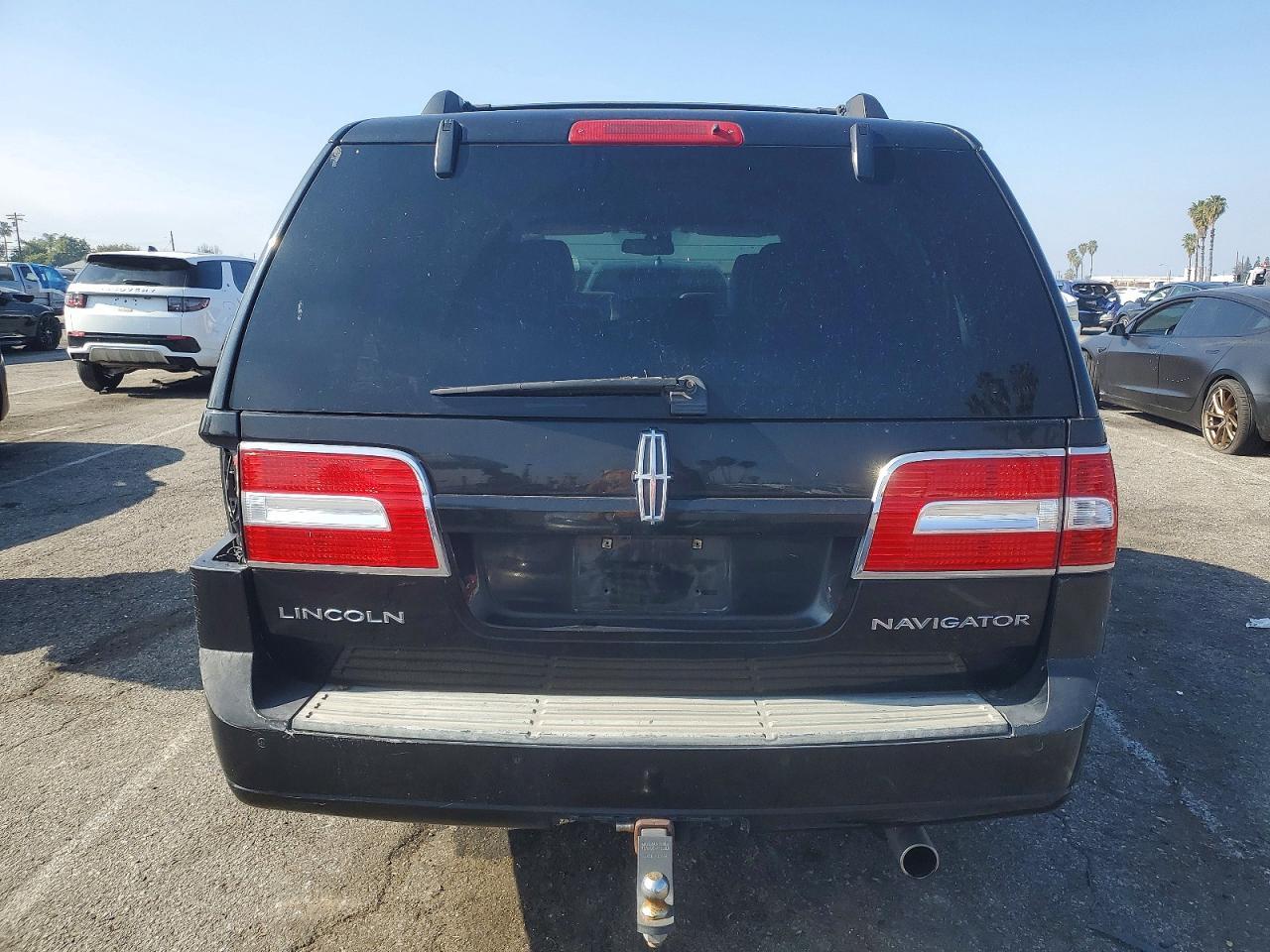 2010 LINCOLN Navigator