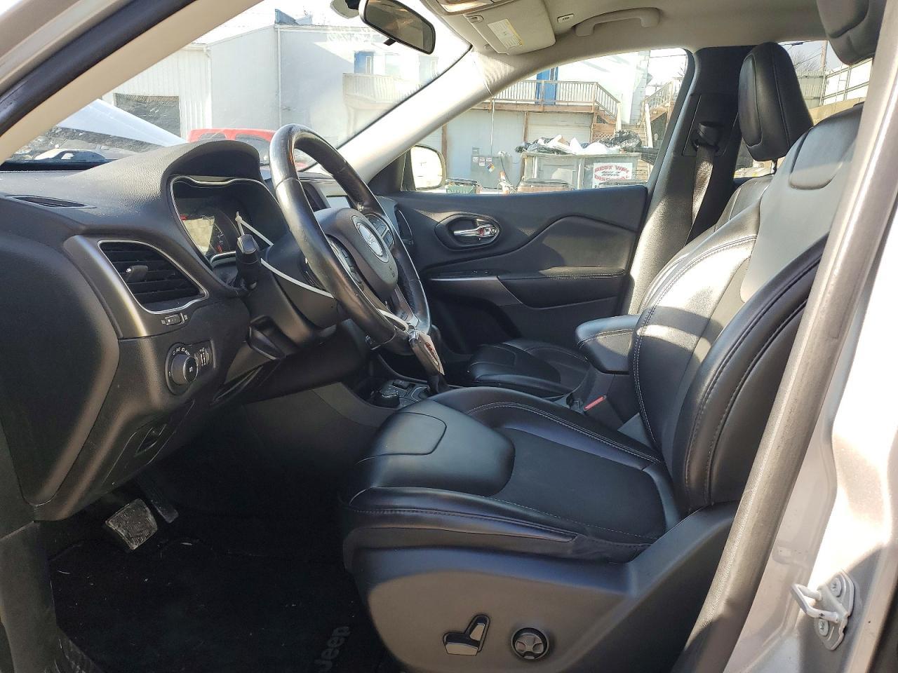 2019 JEEP CHEROKEE
