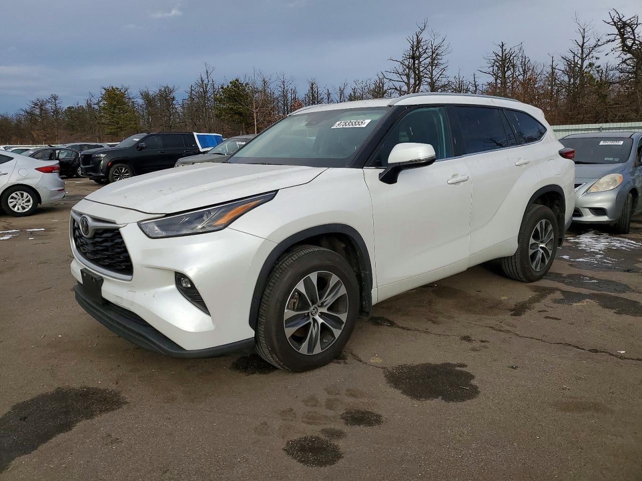 2023 TOYOTA HIGHLANDER