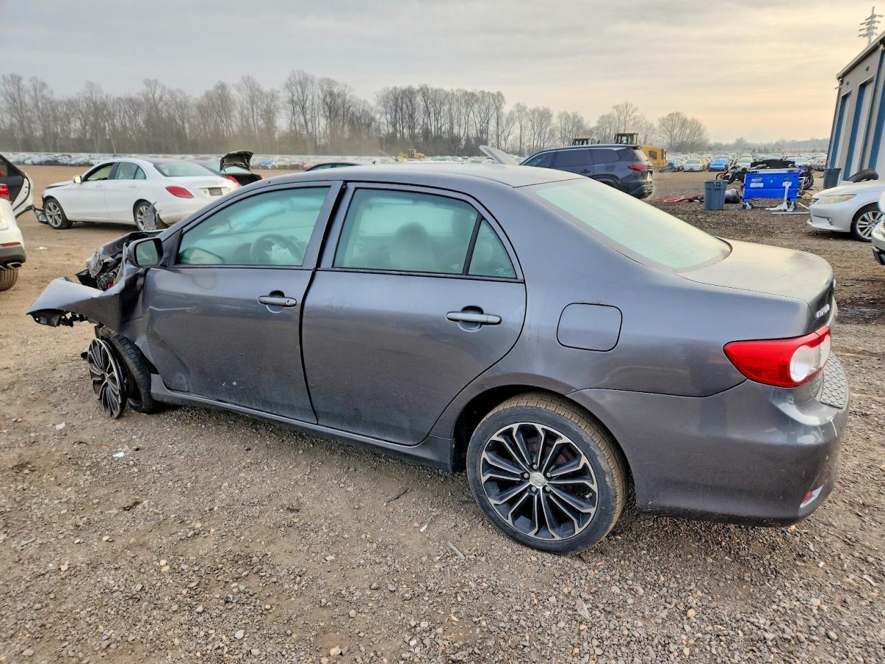 2013 TOYOTA COROLLA