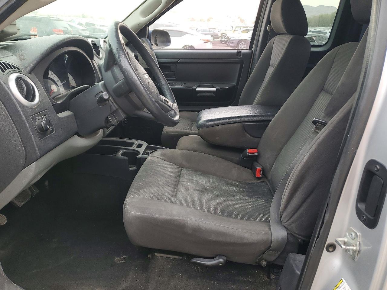 2008 MITSUBISHI Raider