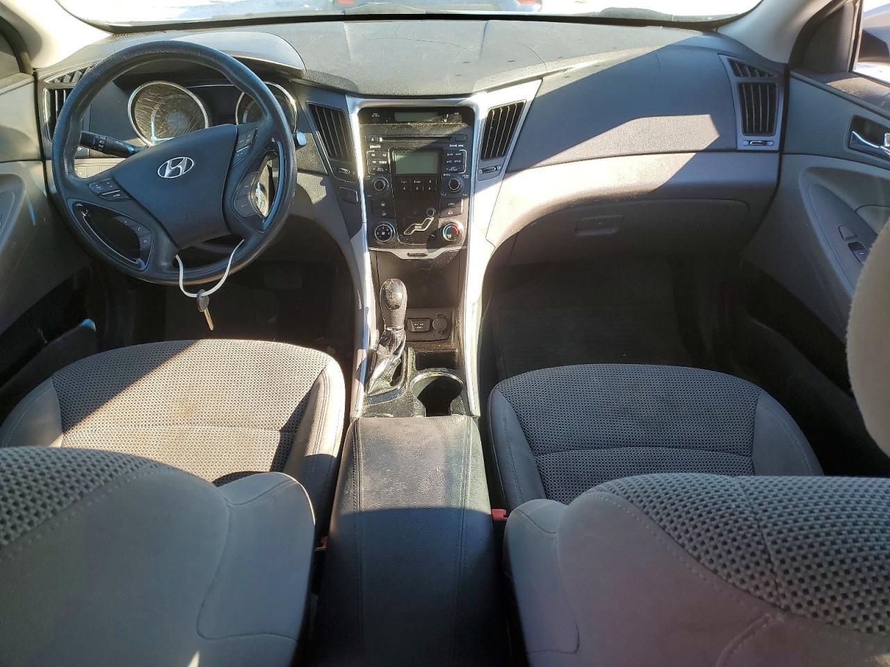 2011 HYUNDAI SONATA