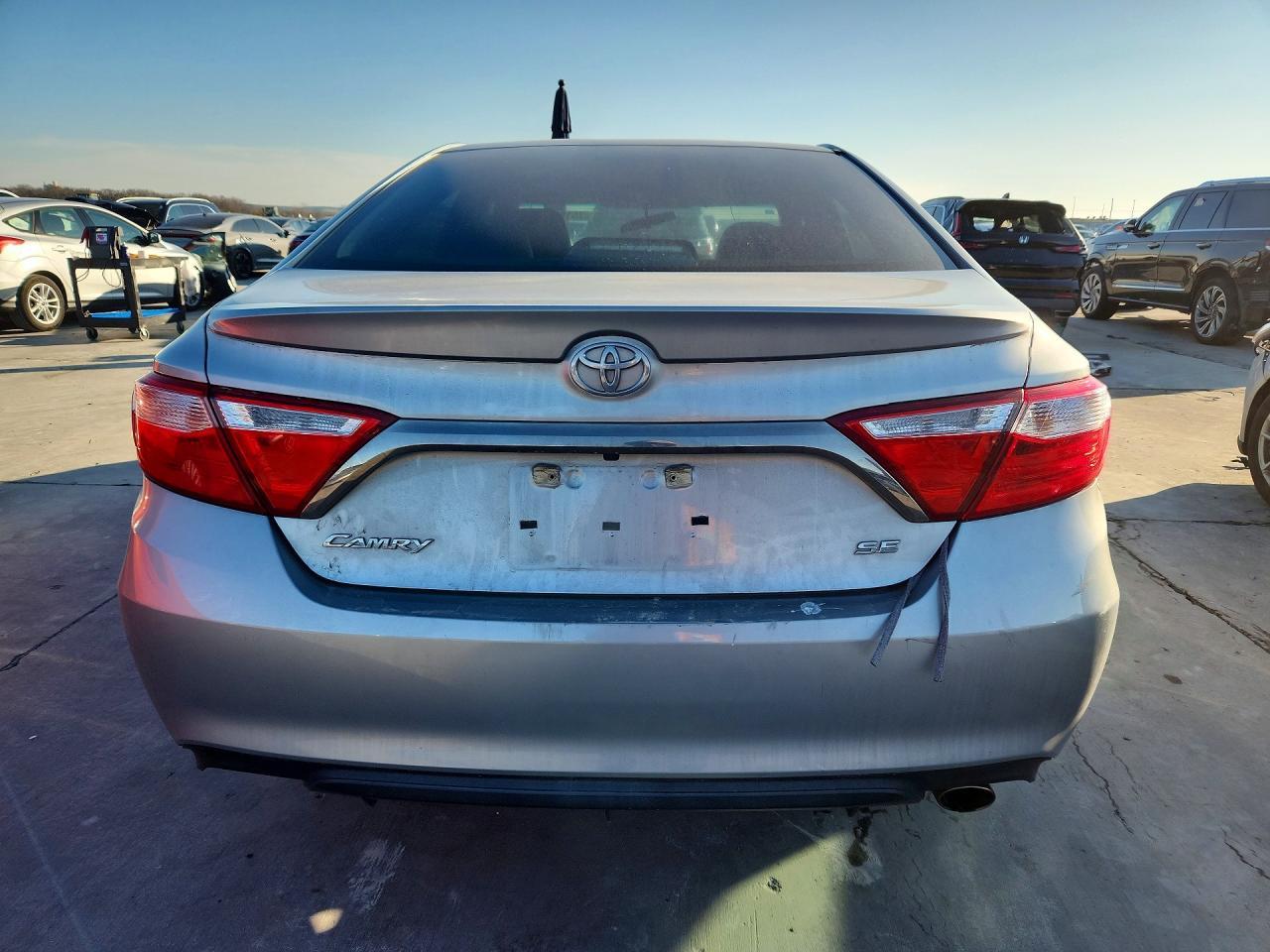2017 TOYOTA CAMRY