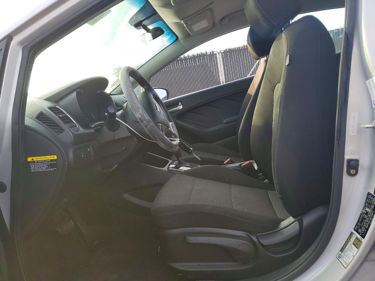2017 KIA FORTE