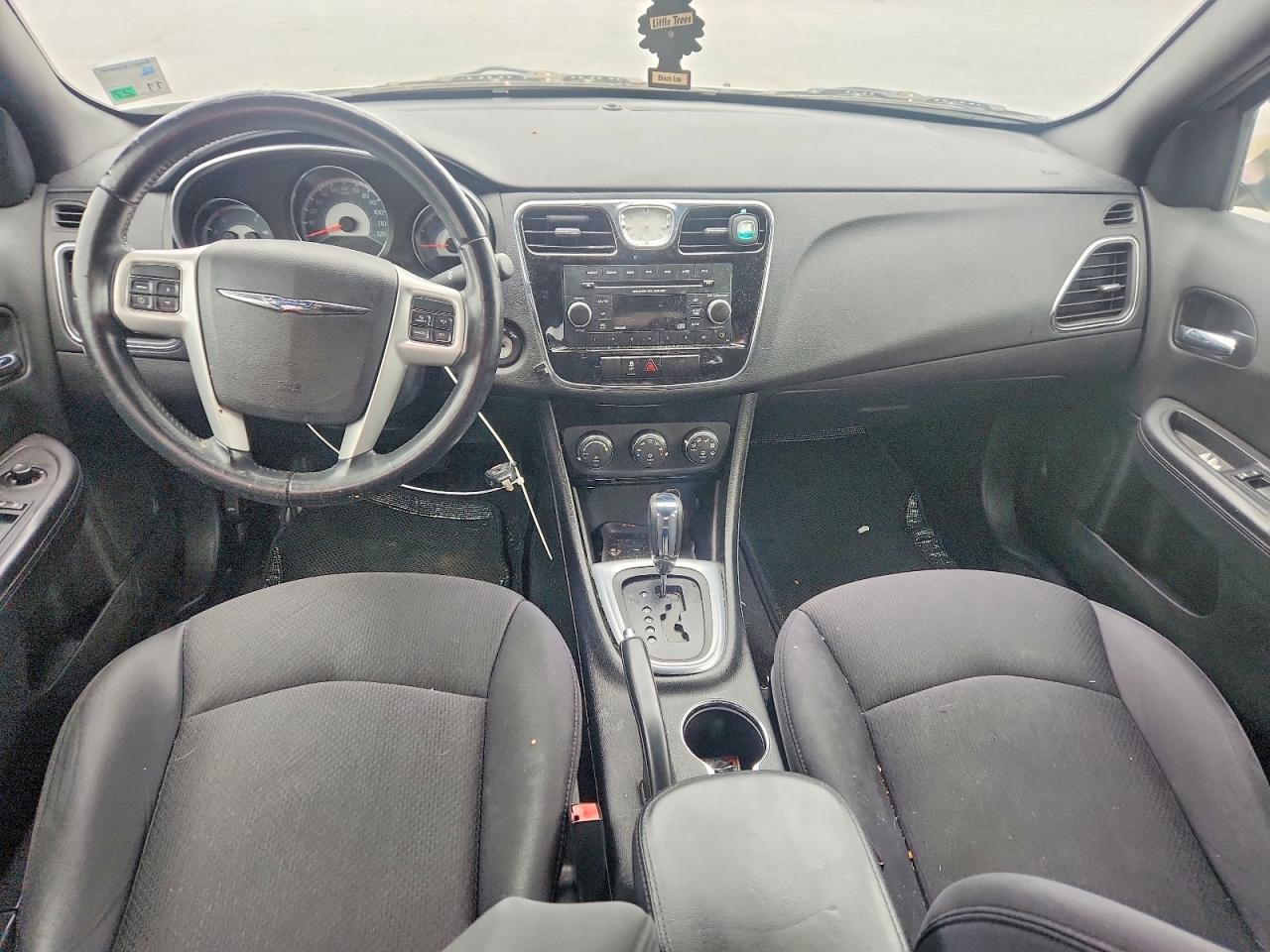 2013 CHRYSLER 200