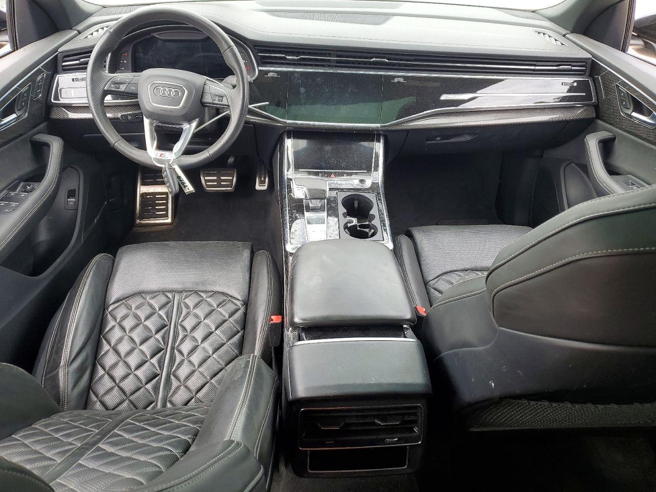 2023 AUDI SQ8